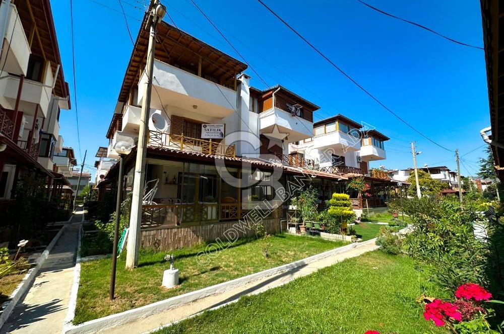 Kuşadası Karaova ‘da Denize Yürüme Mesafesi’nde Villa 