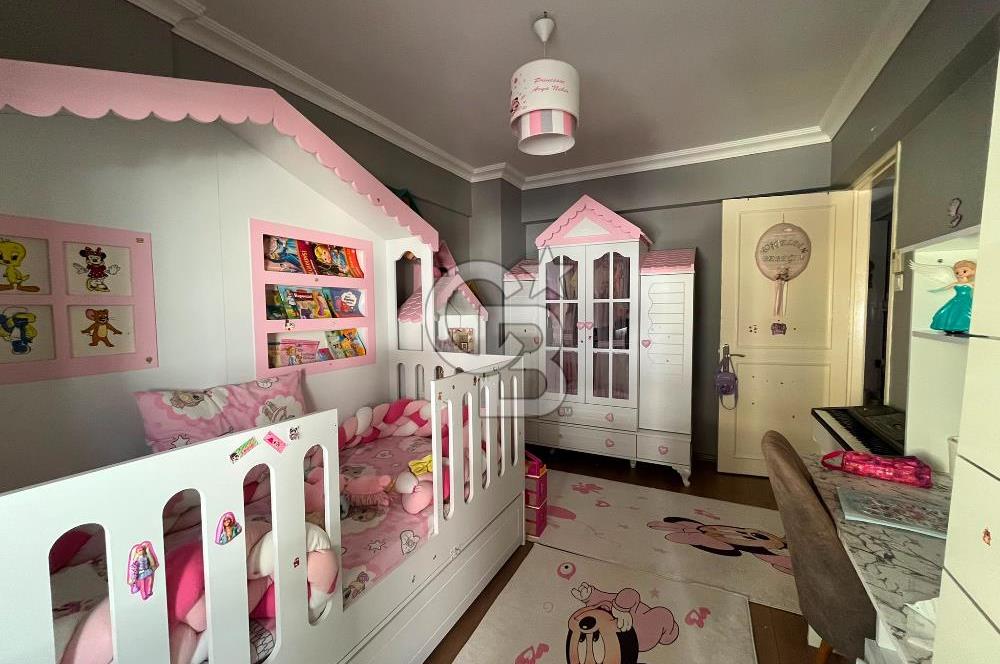 KARŞIYAKA BAHÇELİEVLER'DE GENİŞ 3+1 SATILIK DAİRE