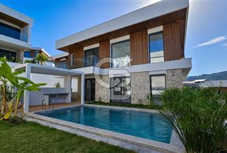 Ege Mahallesi Deniz ve Havuz Manzaralı Müstakil Lüks Villa - 8 - 238059