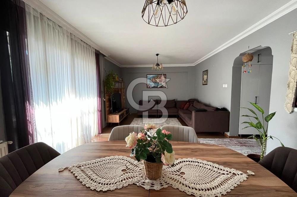 KARŞIYAKA BAHÇELİEVLER'DE GENİŞ 3+1 SATILIK DAİRE
