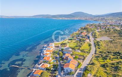 URLA GÜLBAHÇE'DE TRİPLEKS DENİZE 20M SATILIK VİLLA