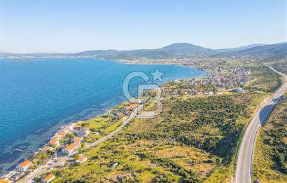 URLA GÜLBAHÇE'DE TRİPLEKS DENİZE 20M SATILIK VİLLA
