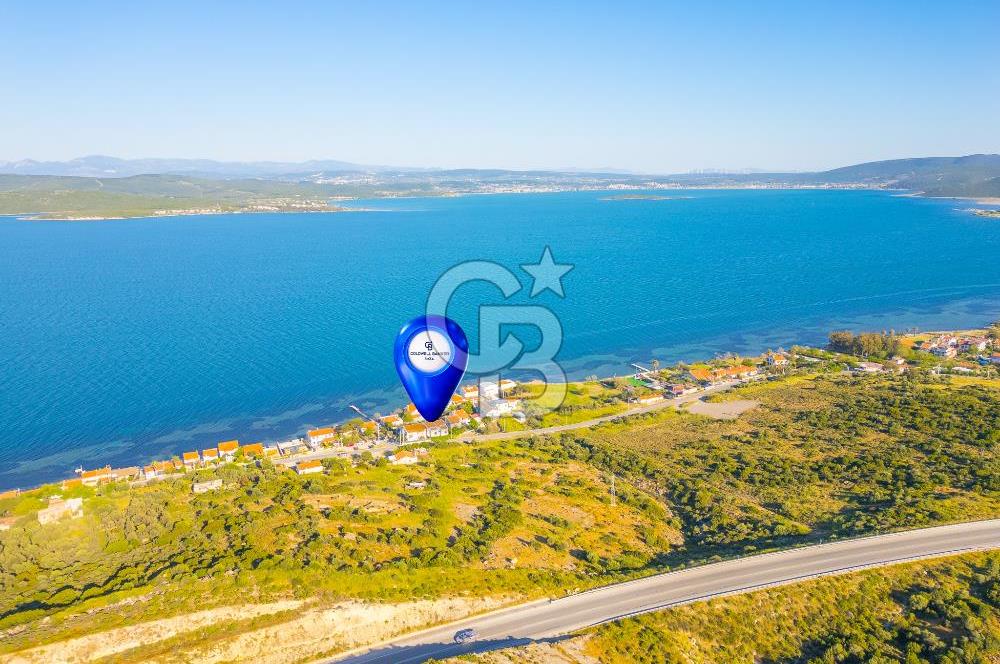 URLA GÜLBAHÇE'DE TRİPLEKS DENİZE 20M SATILIK VİLLA