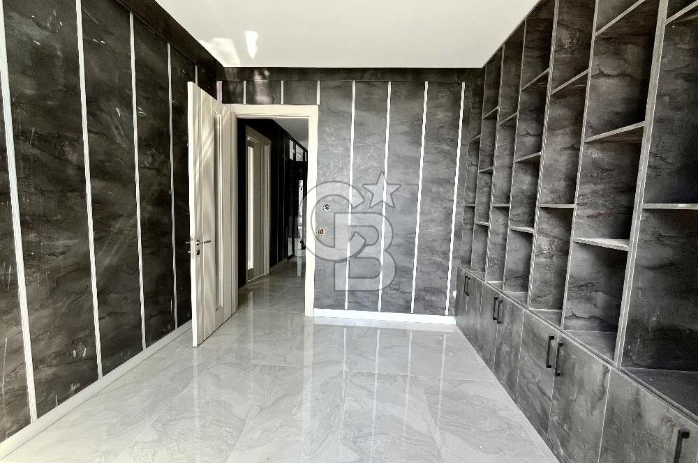 ÇUKURAMBAR KALE OFİS’TE ÖZEL MİMARİ YAPILI, MASRAFSIZ 105 M² SATILIK PRESTİJ OFİS!