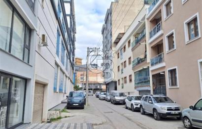 Çiğli Anadolu Caddesine Yakın Satılık Batar Katlı Dükkan