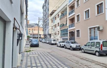 Çiğli Anadolu Caddesine Yakın Satılık Batar Katlı Dükkan