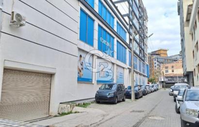 Çiğli Anadolu Caddesine Yakın Satılık Batar Katlı Dükkan