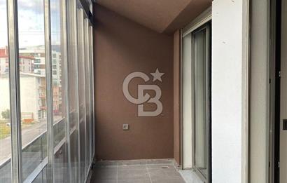 GAYDA ATAŞEHİR'DE HAVUZ MANZARALI FULL TADİLATLI KREDİYE UYGUN GENİŞ 3+1 DAİRE 