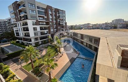 GAYDA ATAŞEHİR'DE HAVUZ MANZARALI FULL TADİLATLI KREDİYE UYGUN GENİŞ 3+1 DAİRE 