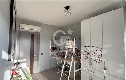 GAYDA ATAŞEHİR'DE HAVUZ MANZARALI FULL TADİLATLI KREDİYE UYGUN GENİŞ 3+1 DAİRE 