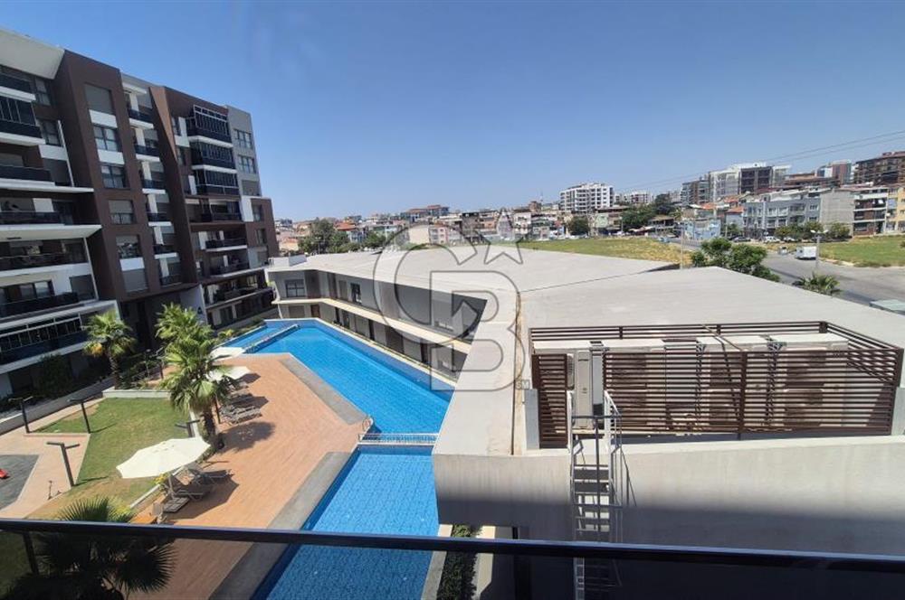 GAYDA ATAŞEHİR'DE HAVUZ MANZARALI FULL TADİLATLI KREDİYE UYGUN GENİŞ 3+1 DAİRE 