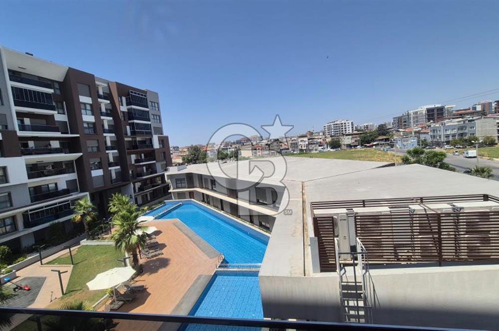 GAYDA ATAŞEHİR'DE HAVUZ MANZARALI FULL TADİLATLI KREDİYE UYGUN GENİŞ 3+1 DAİRE 