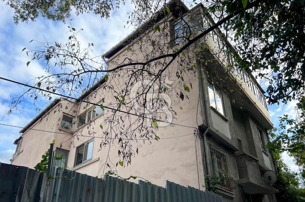 Arnavutköy Sahile Yürüme Mesafesi Kiralık 2+1 Bahçe Katı
