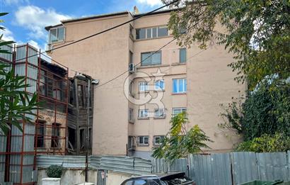Arnavutköy Sahile Yürüme Mesafesi Kiralık 2+1 Bahçe Katı