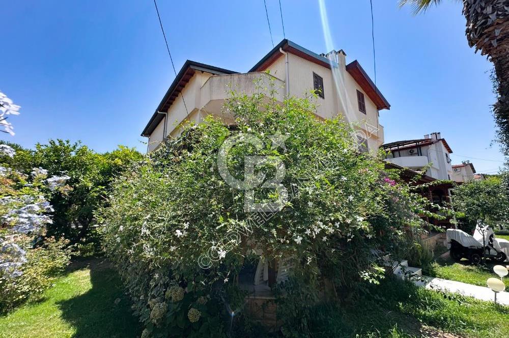 Davutlar Denize Yürüme Mesafesi’nde Villa 