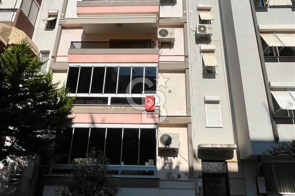 KARŞIYAKA BAHÇELİEVLER'DE GENİŞ 3+1 SATILIK DAİRE
