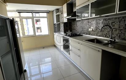 Suadiye'de Satılık 3+1 Daire, 135m², Prestijli Konum 