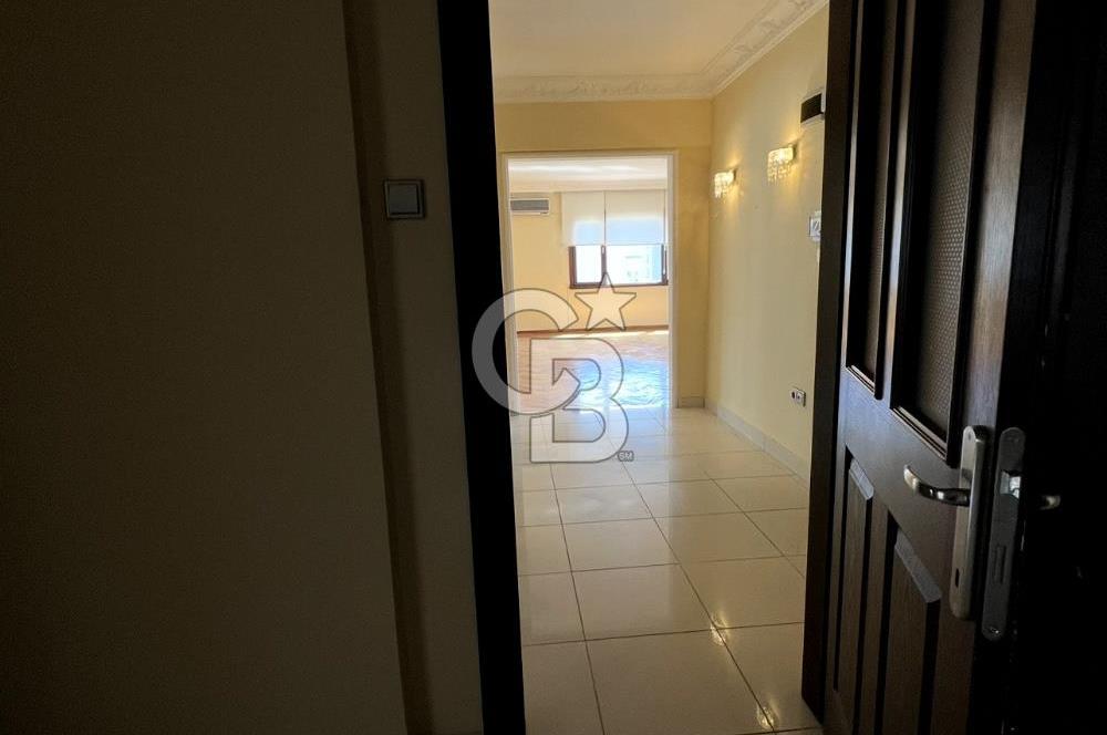 Suadiye'de Satılık 3+1 Daire, 135m², Prestijli Konum 