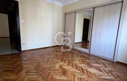 Suadiye'de Satılık 3+1 Daire, 135m², Prestijli Konum 