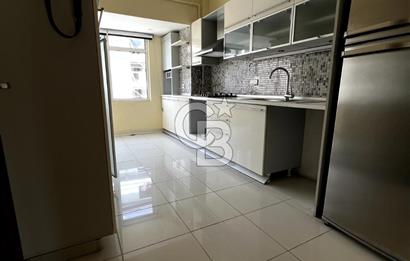 Suadiye'de Satılık 3+1 Daire, 135m², Prestijli Konum 