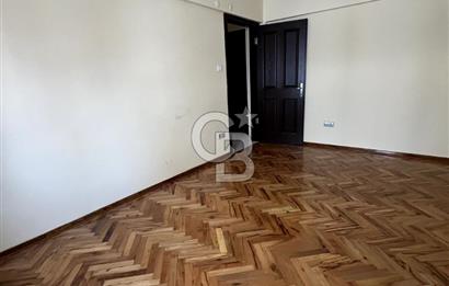 Suadiye'de Satılık 3+1 Daire, 135m², Prestijli Konum 