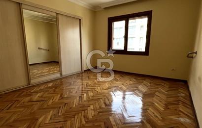 Suadiye'de Satılık 3+1 Daire, 135m², Prestijli Konum 