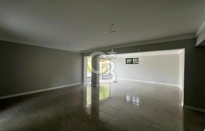 ŞEHİTALİ PET KONUT SİTESİTESİNDE SATILIK 4+2 TAM MÜSTAKİL VİLLA