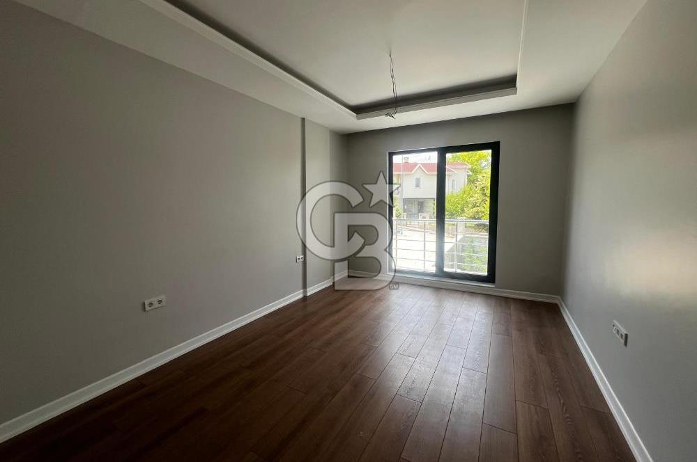 ŞEHİTALİ PET KONUT SİTESİTESİNDE SATILIK 4+2 TAM MÜSTAKİL VİLLA