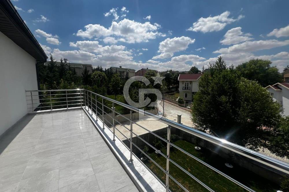 ŞEHİTALİ PET KONUT SİTESİTESİNDE SATILIK 4+2 TAM MÜSTAKİL VİLLA