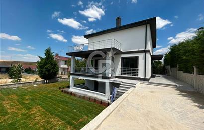 ŞEHİTALİ PET KONUT SİTESİTESİNDE SATILIK 4+2 TAM MÜSTAKİL VİLLA