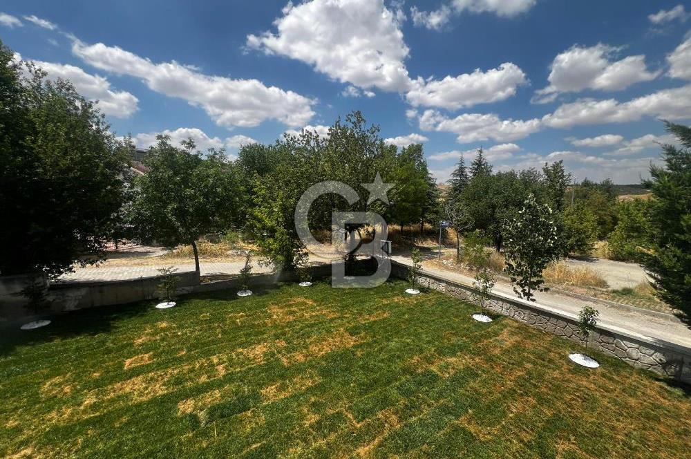 ŞEHİTALİ PET KONUT SİTESİTESİNDE SATILIK 4+2 TAM MÜSTAKİL VİLLA