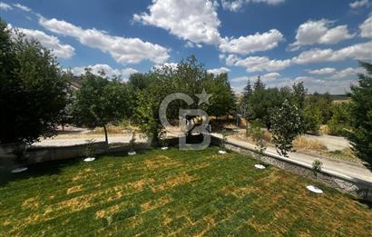ŞEHİTALİ PET KONUT SİTESİTESİNDE SATILIK 4+2 TAM MÜSTAKİL VİLLA