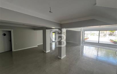 ŞEHİTALİ PET KONUT SİTESİTESİNDE SATILIK 4+2 TAM MÜSTAKİL VİLLA