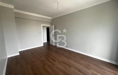 ŞEHİTALİ PET KONUT SİTESİTESİNDE SATILIK 4+2 TAM MÜSTAKİL VİLLA