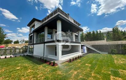 ŞEHİTALİ PET KONUT SİTESİTESİNDE SATILIK 4+2 TAM MÜSTAKİL VİLLA