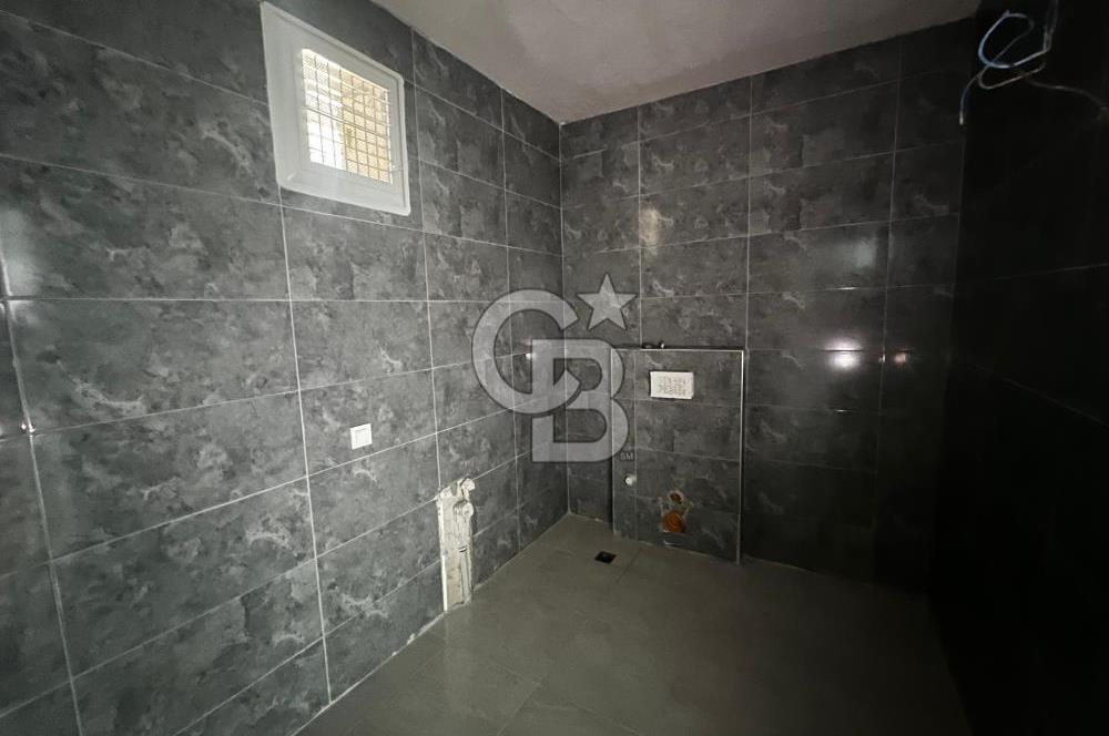 ŞEHİTALİ PET KONUT SİTESİTESİNDE SATILIK 4+2 TAM MÜSTAKİL VİLLA