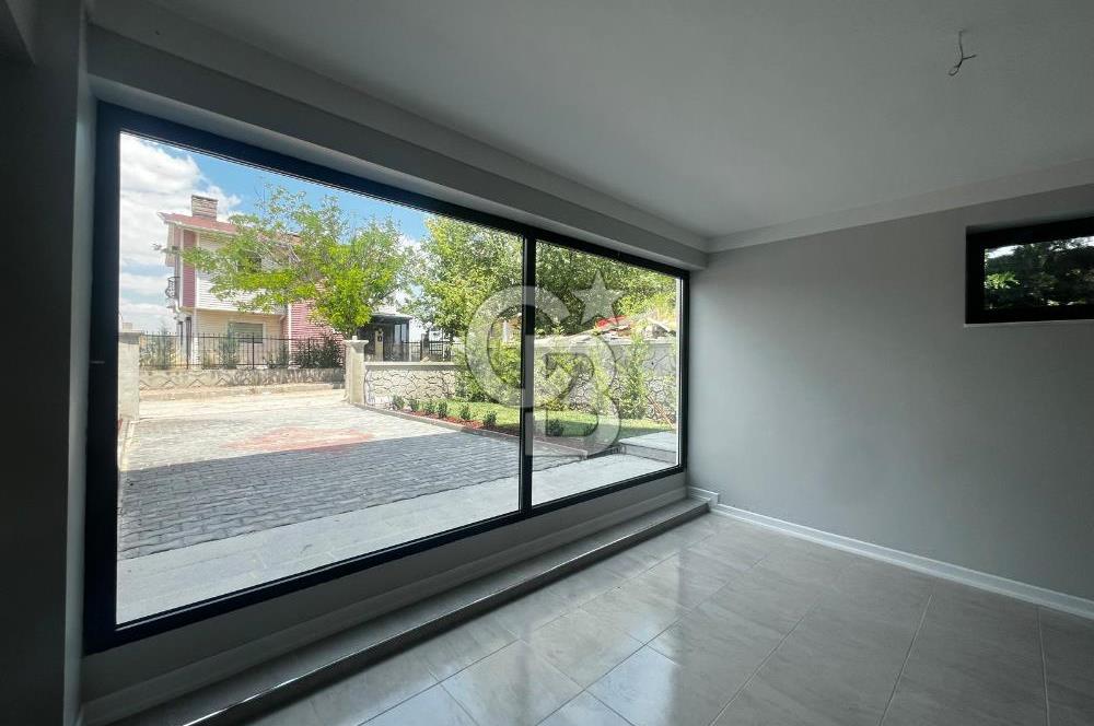 ŞEHİTALİ PET KONUT SİTESİTESİNDE SATILIK 4+2 TAM MÜSTAKİL VİLLA
