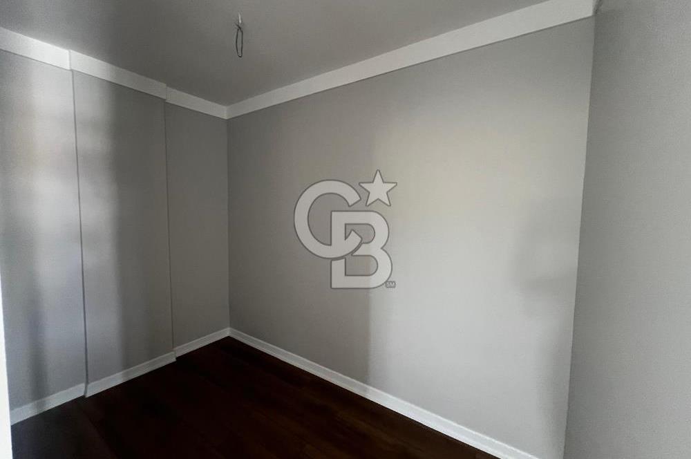 ŞEHİTALİ PET KONUT SİTESİTESİNDE SATILIK 4+2 TAM MÜSTAKİL VİLLA