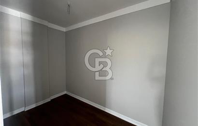 ŞEHİTALİ PET KONUT SİTESİTESİNDE SATILIK 4+2 TAM MÜSTAKİL VİLLA