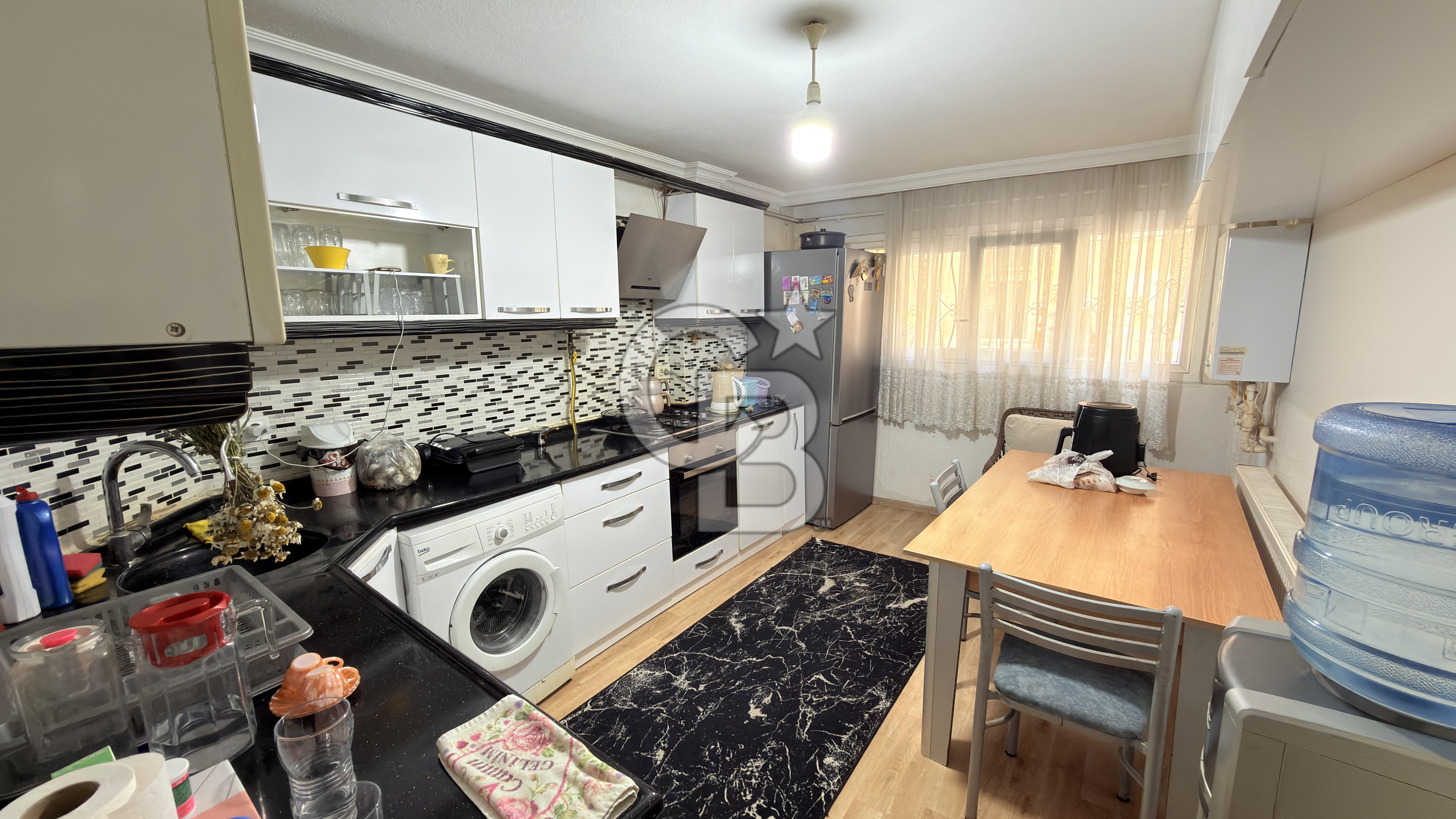 POLİGON METRO DURAĞI YÜRÜME MESAFESİNDE SATILIK YAPILI 3+1 DAİRE