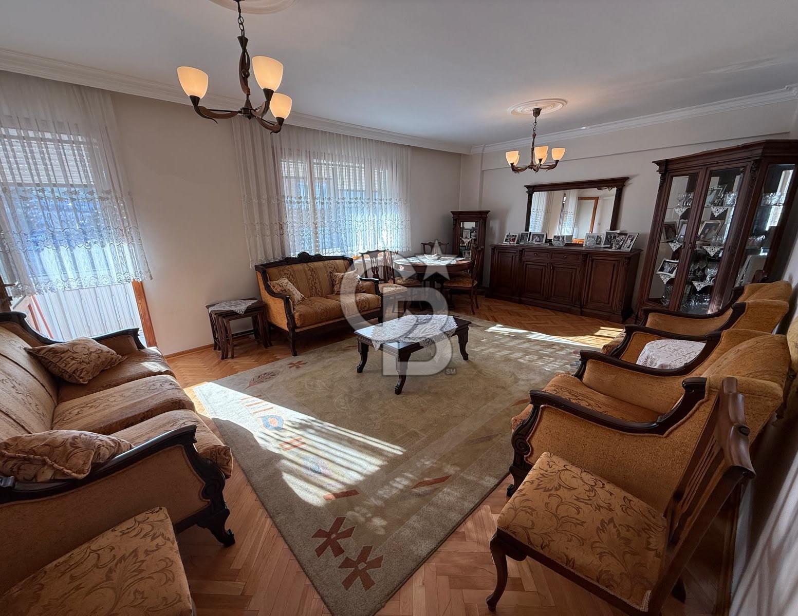 ŞİRİNYER EFELER MAHALLESİNDE 210 M2 SATILIK 4+1 DAİRE