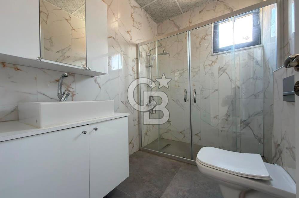 Büyükçekmece Oasis Villaları'nda Deniz Manzaralı 4+1 Lüks Villa