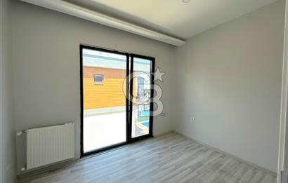 Büyükçekmece Oasis Villaları'nda Deniz Manzaralı 4+1 Lüks Villa