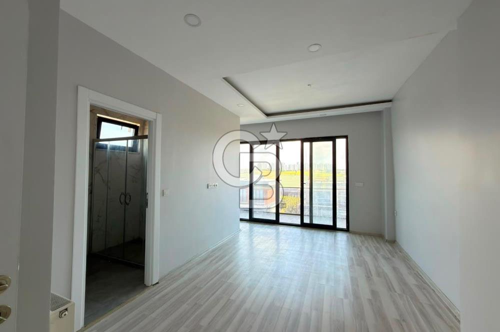 Büyükçekmece Oasis Villaları'nda Deniz Manzaralı 4+1 Lüks Villa