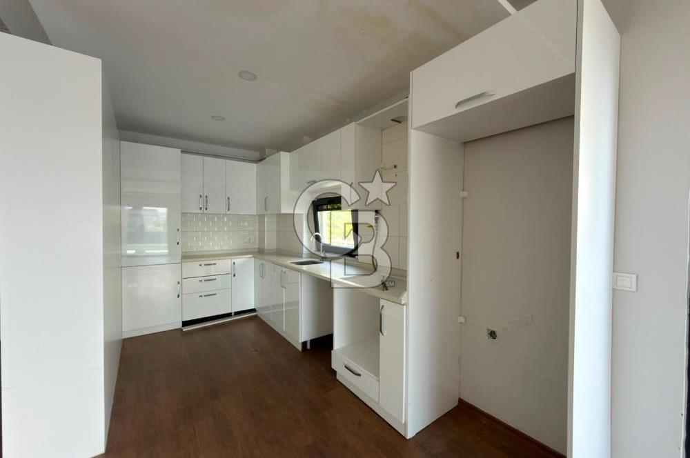Büyükçekmece Oasis Villaları'nda Deniz Manzaralı 4+1 Lüks Villa