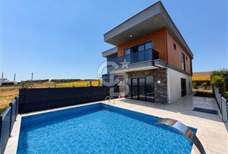 Büyükçekmece Oasis Villaları'nda Deniz Manzaralı 4+1 Lüks Villa - 1 - 360906