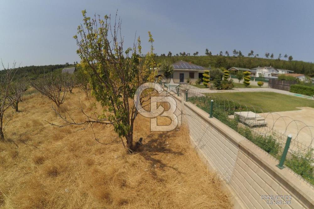 bornova yakaköyde 2700m2 yatırımlık tarla 
