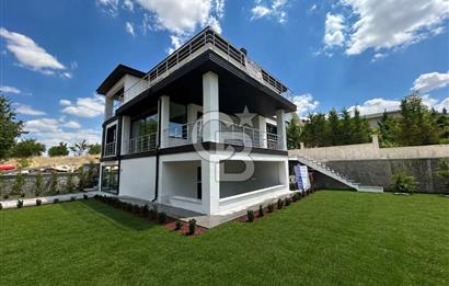 ŞEHİTALİ PET KONUT SİTESİTESİNDE SATILIK 4+2 TAM MÜSTAKİL VİLLA