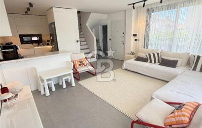 AKARCA PLAJINA YÜRÜME MESAFESİNDE HAVUZLU, 3+1 SATILIK VİLLA