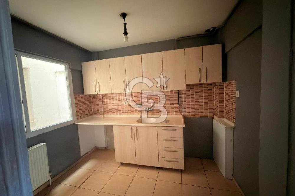BORNOVA ATATÜRK MAHALLESİNDE KİRALIK DOĞALGAZLI 3+1 DAİRE
